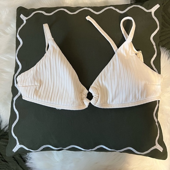 Hollister Other - Hollister swim bikini top oatmeal color size medium adjustable triangle top